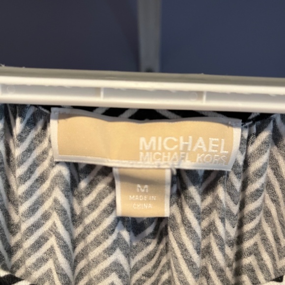 MICHAEL Michael Kors Size Medium Black and White Top - Picture 2 of 3